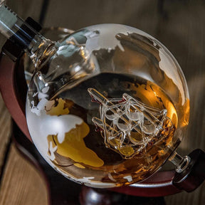 GLOBO WHISKY HOLDER