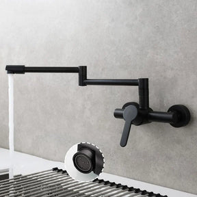 Dobrável Extensível

Flexibilidade total para direcionar o fluxo de água em qualquer área da pia. Esse recurso é perfeito para cozinhas dinâmicas, garantindo que você possa alcançar todas as partes da pia com facilidade e rapidez.

Bico com Aerador

Oferece uma saída de água suave e espumosa, economizando até 30% de água e proporcionando uma experiência mais higiênica e prática.

Manocomando

Oferece um controle preciso e intuitivo do fluxo e da temperatura da água com um único movimento, permitindo ajustes