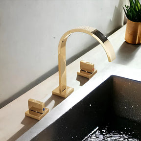 Torneira de piso banheira contemporânea,

Torneira de banheira preto fosco luxo,

Torneira de piso com acabamento premium,

Torneira de banheira retrô moderna preta,

Torneira piso banheira minimalista moderno,

Torneira de imersão banheira design luxuoso,

